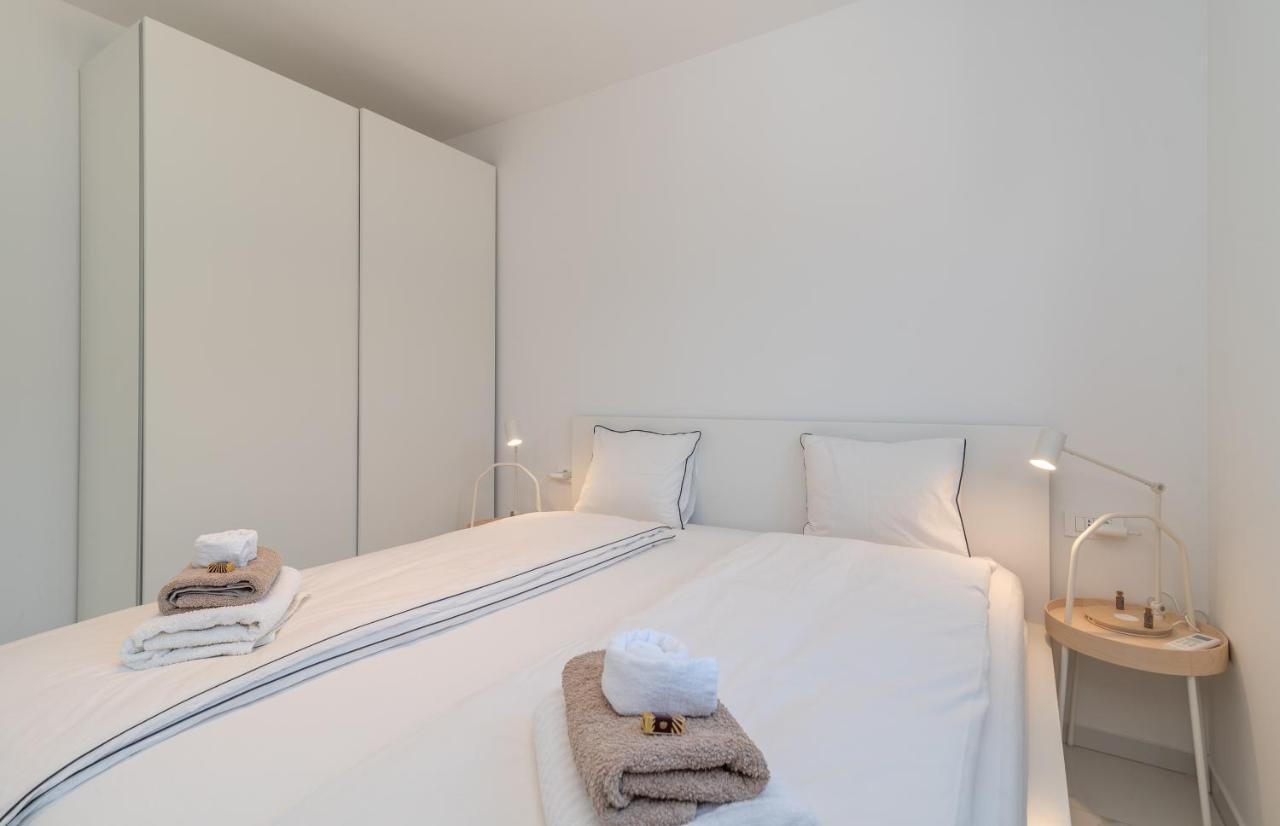Lavender Tree - Luxury Apartments トロギール エクステリア 写真